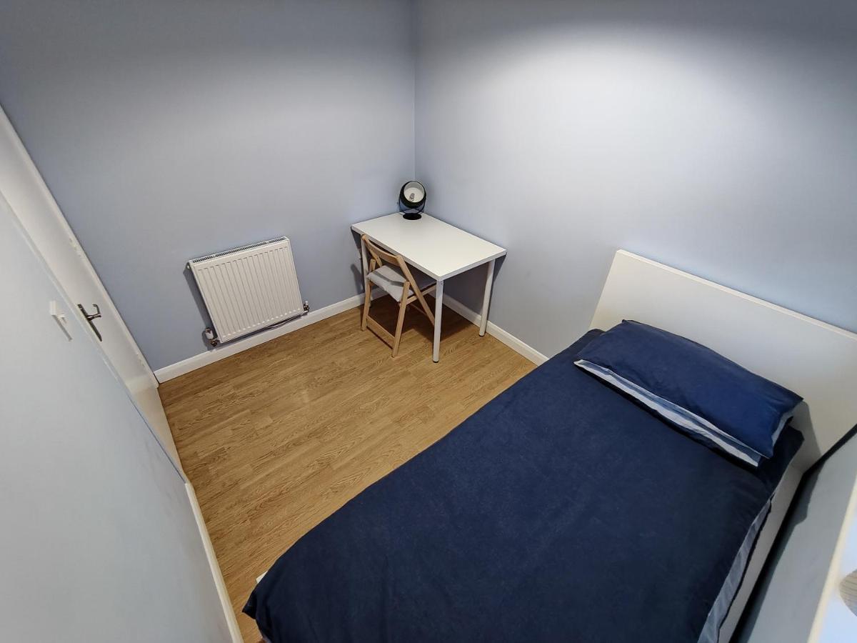 Stoke-on-Trent Joshua Court Single Room מראה חיצוני תמונה
